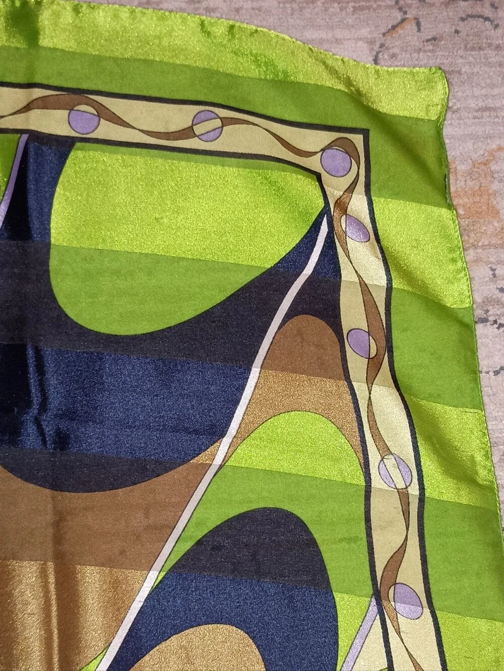 Vintage Green Patterned Decorative Silk Scarf - Versatile Home Accent